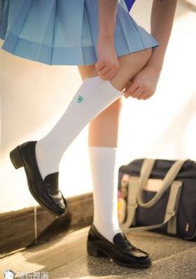 黄黄小视频-独播手机在线看